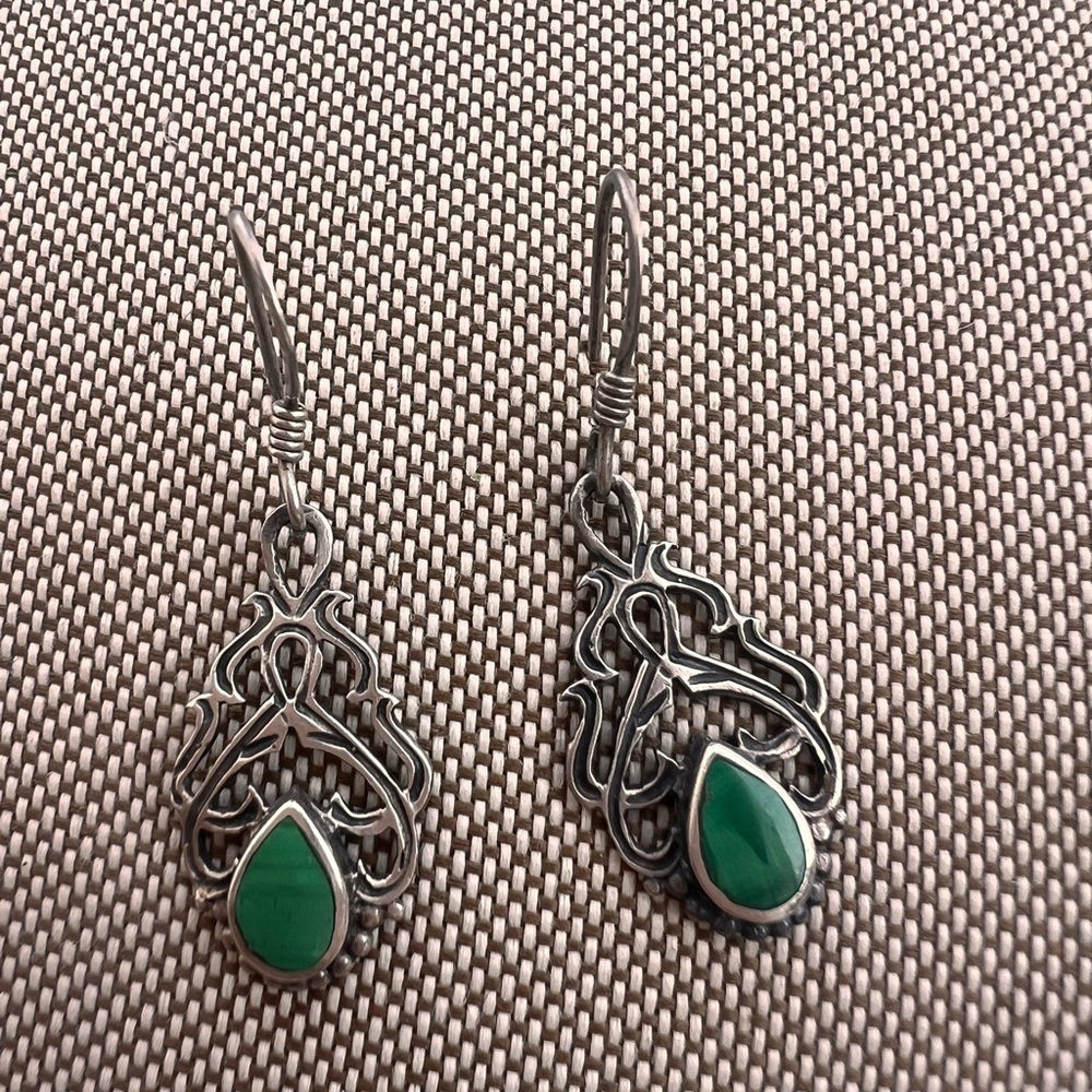 Vintage Style Green Onyx Drop Earrings - Picture 1 of 7
